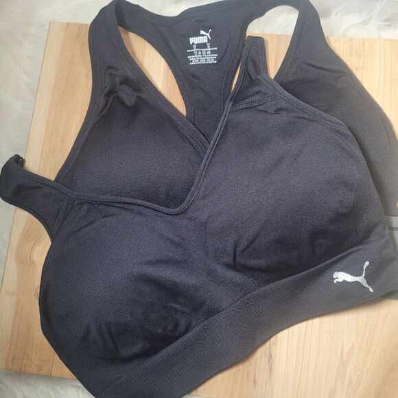 (2) Styles - BUNDLE Puma Women's Seamless Sports Bra Black Medium - Picture 1 of 7
